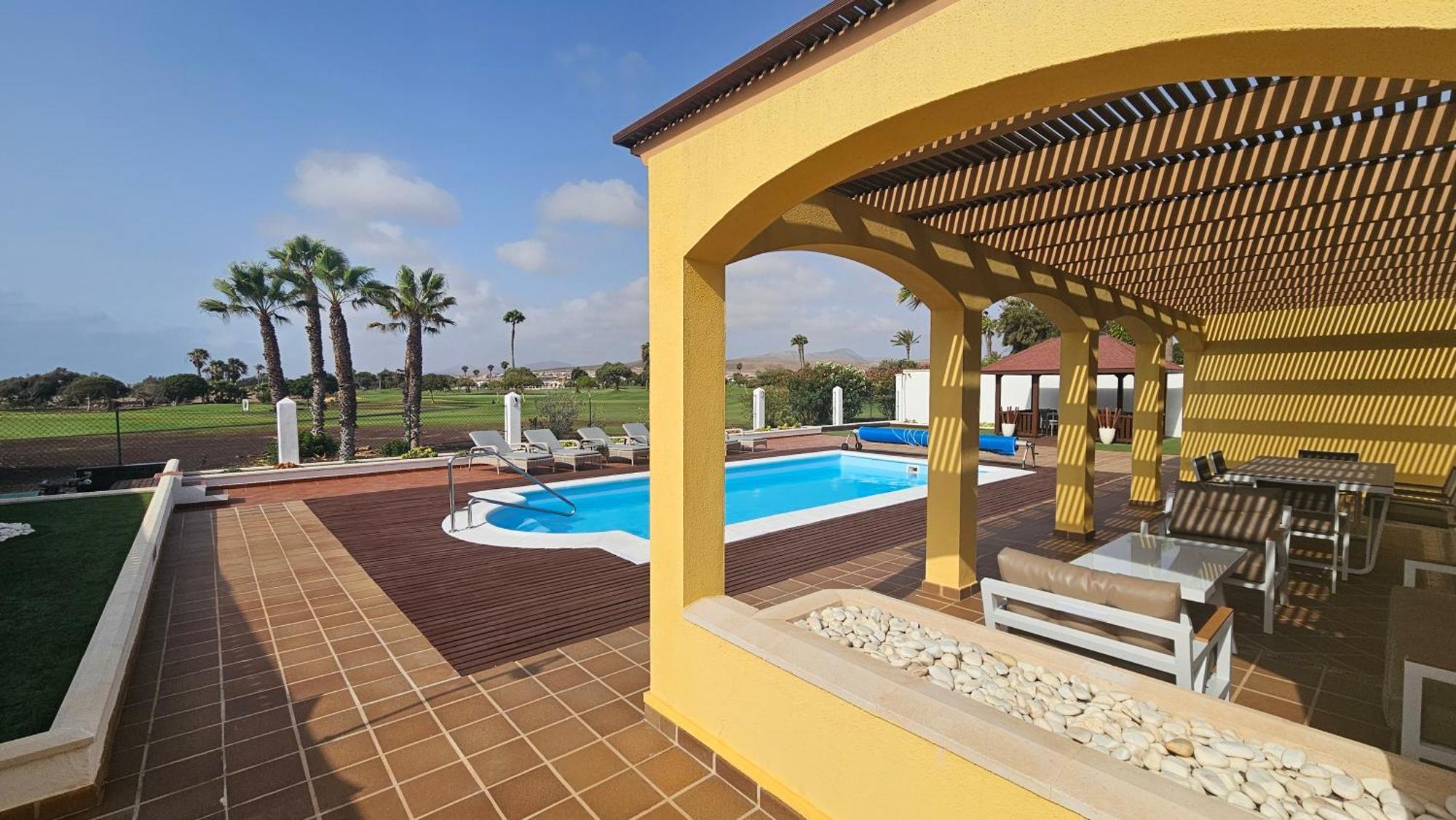 Villa Bonita On Golf In El Descanso ,Caleta Fuste-Fuerteventura 칼레타데푸스테 외부 사진