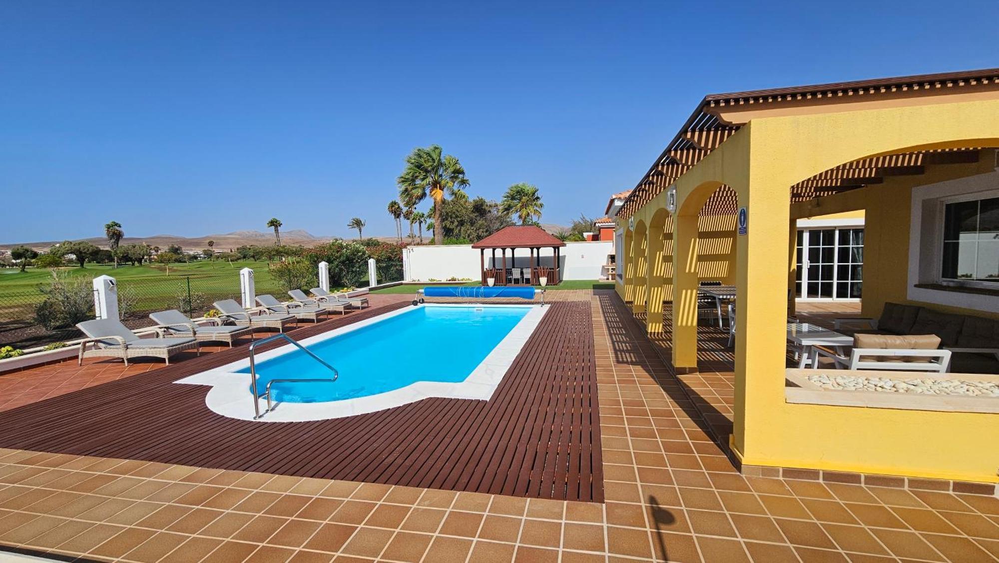Villa Bonita On Golf In El Descanso ,Caleta Fuste-Fuerteventura 칼레타데푸스테 외부 사진