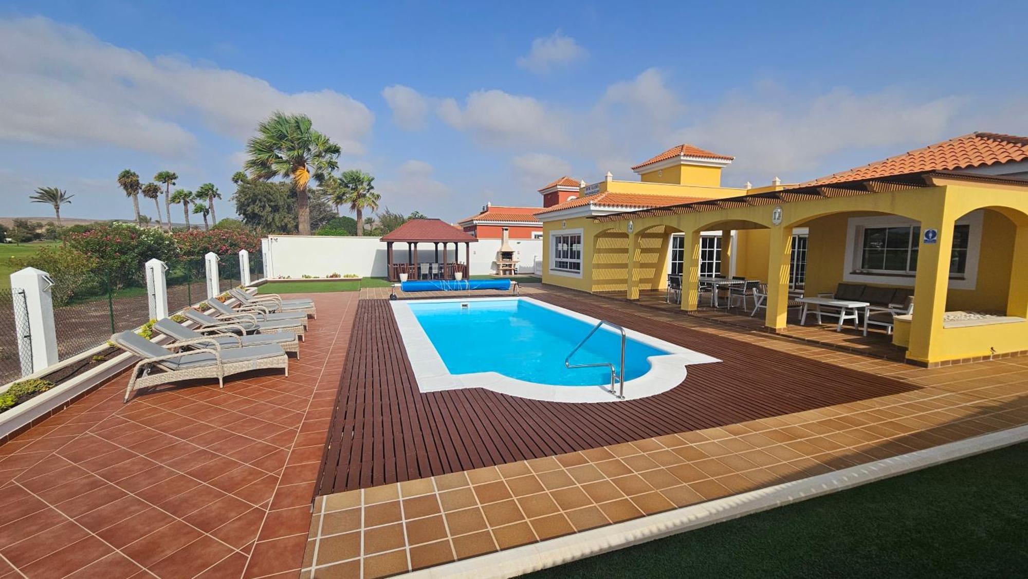 Villa Bonita On Golf In El Descanso ,Caleta Fuste-Fuerteventura 칼레타데푸스테 외부 사진
